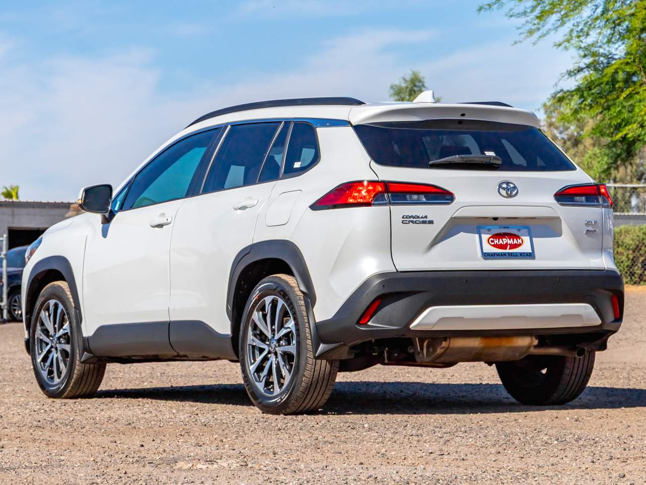 Used 2023 Wind Chill Pearl Toyota XLE image 3
