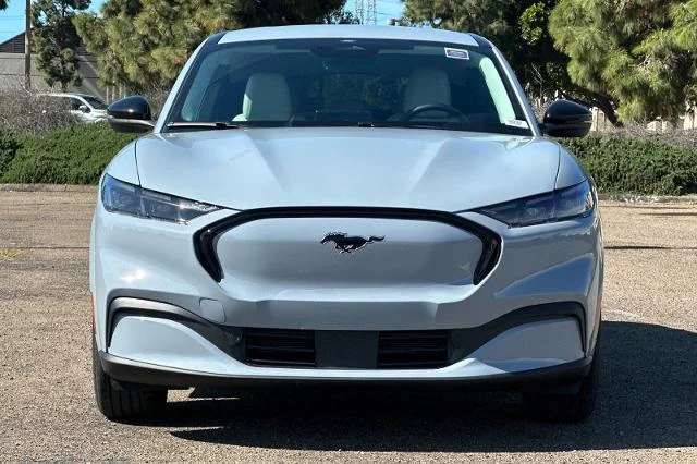 New 2026 Glacier Gray Metallic Tri-coat Ford Premium image 26