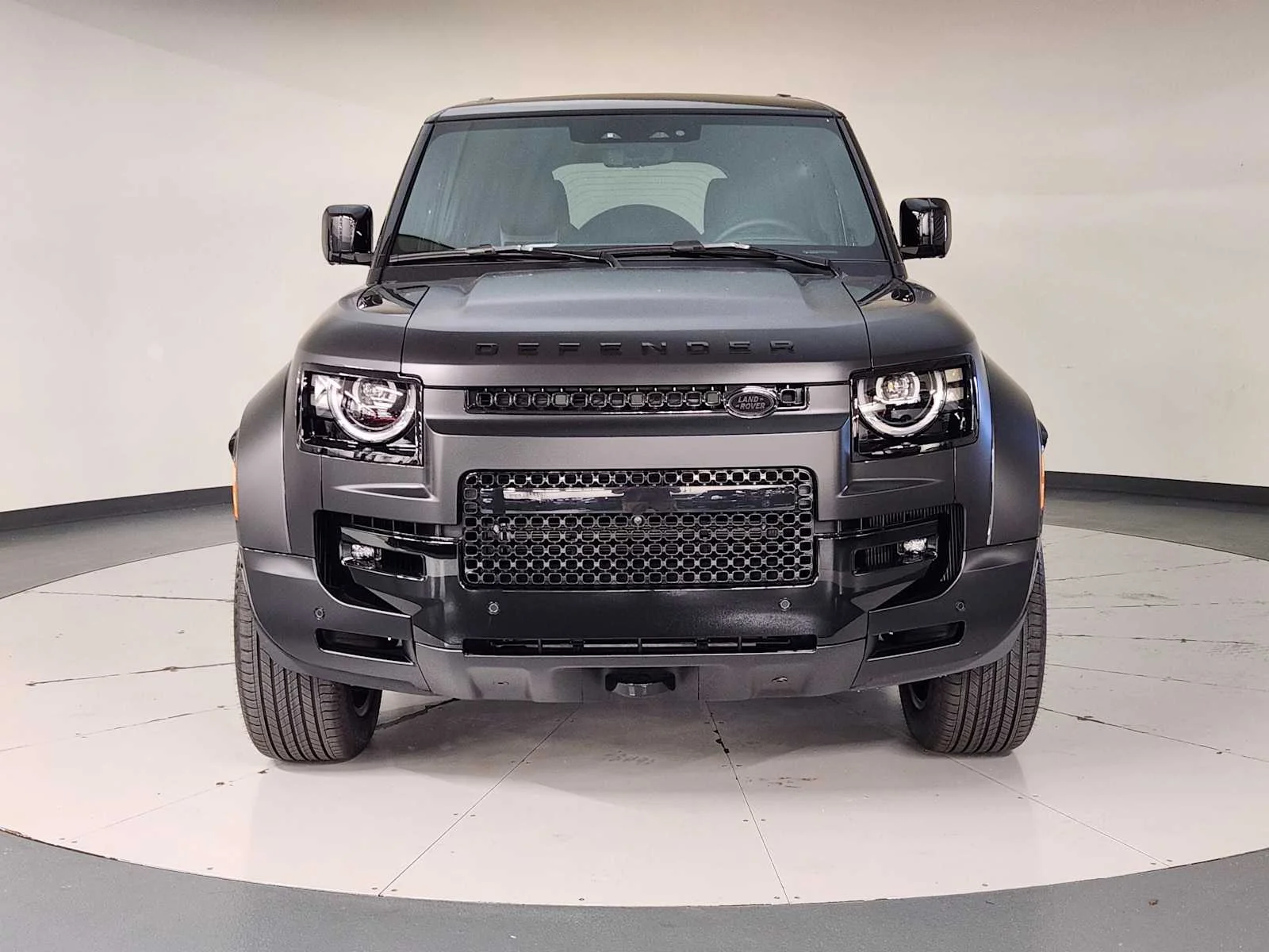 2026 Land Rover Defender OCTA Black - Photo 9