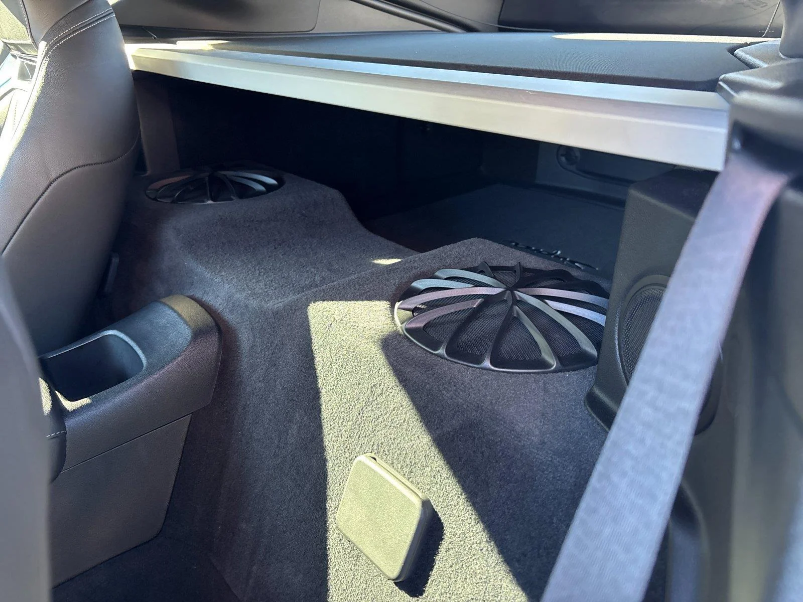 Used 2020  Toyota 3.0 Premium Launch Edition image 31