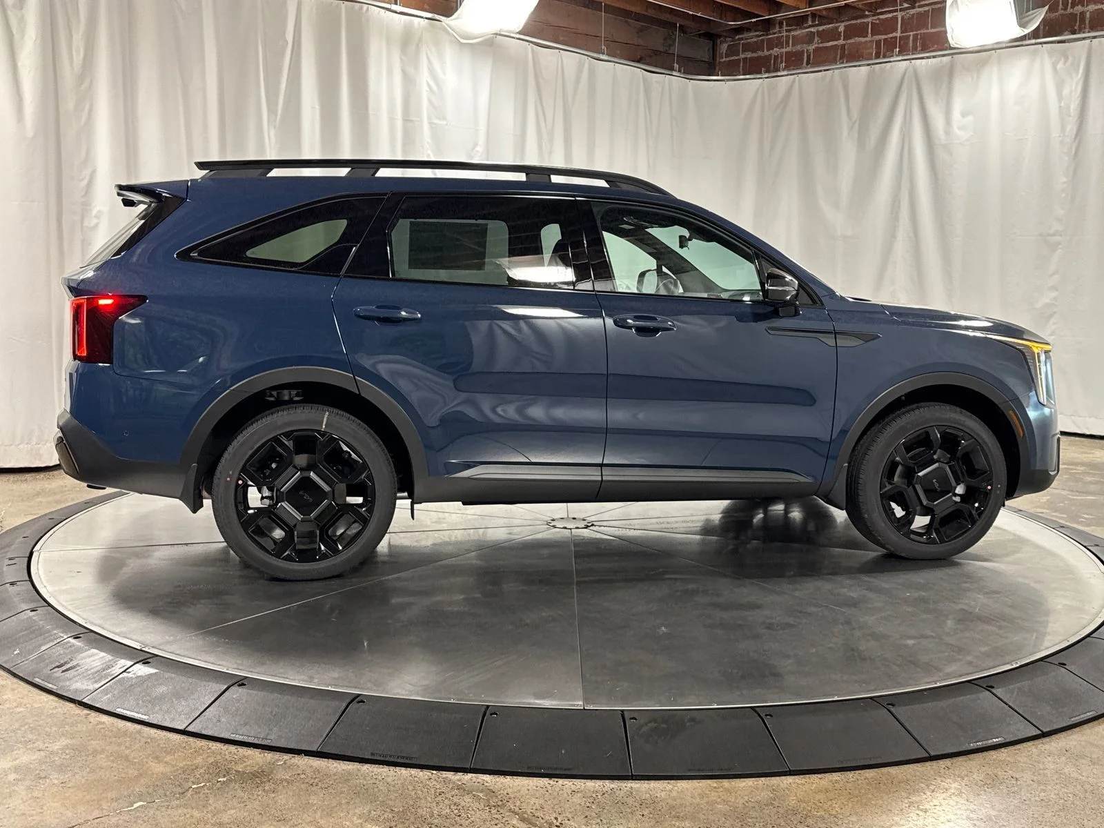 New 2026 Midnight Kia X-Line SX Prestige image 9