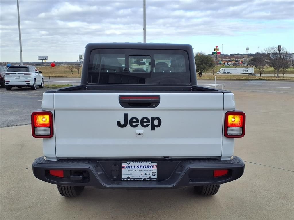 New 2026 Bright White Clear-Coat Exterior Paint Jeep Sport image 6