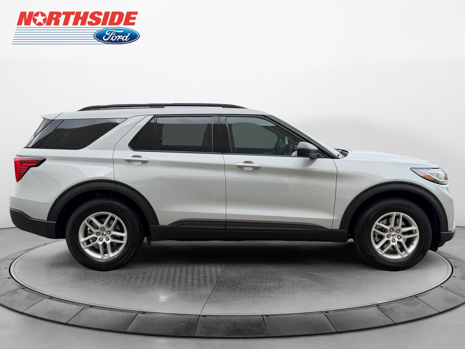 New 2027 Avalanche Gray Ford Active image 8