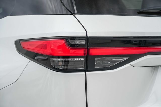 Used 2024 Beige Lexus 500h F SPORT Luxury image 14