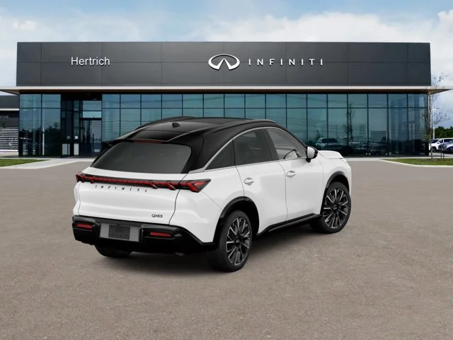 New 2027 2T RAD WHT INFINITI Autograph AWD image 5