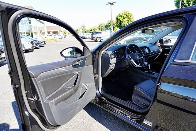 Used 2024 Black Volkswagen 1.5T SE image 32