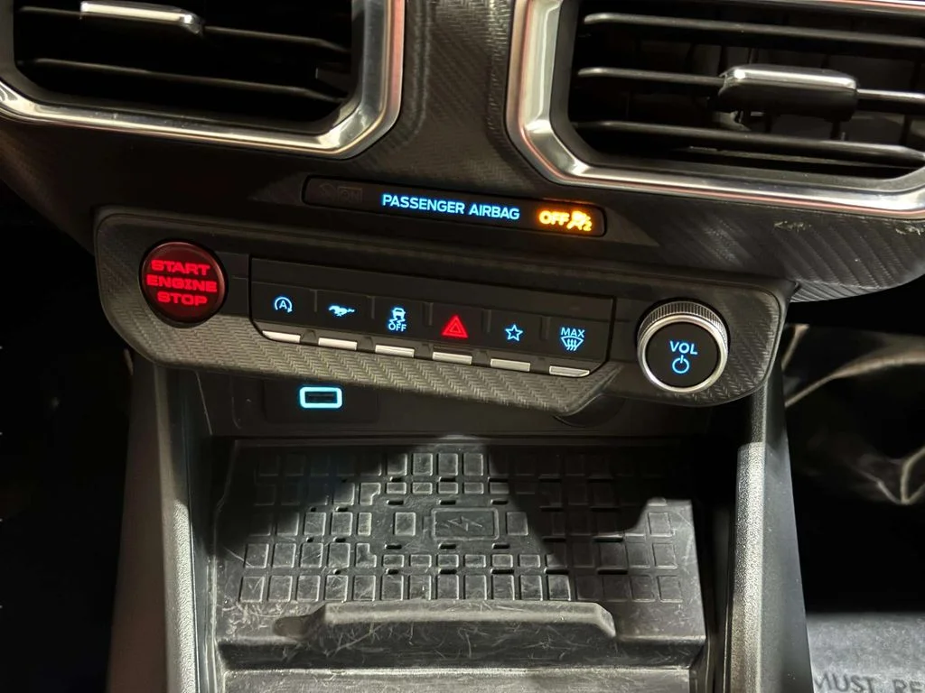 Used 2024 Carbonized Gray Metallic Ford GT Premium image 19