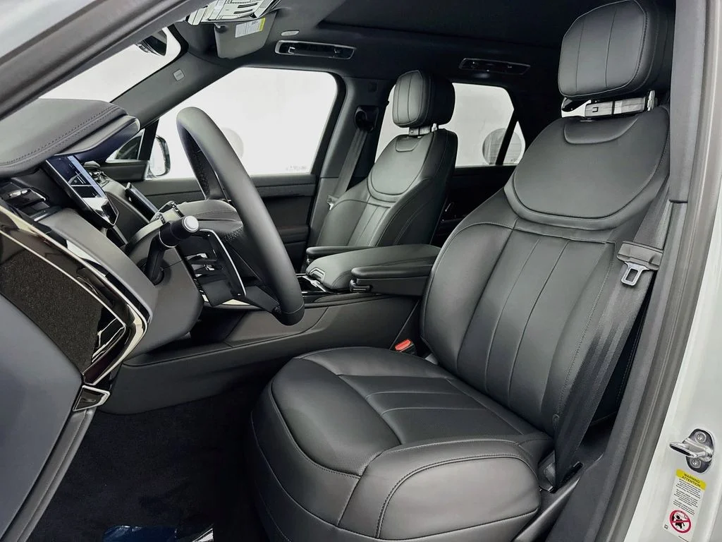 New 2026 Fuji White Land Rover Dynamic SE image 21