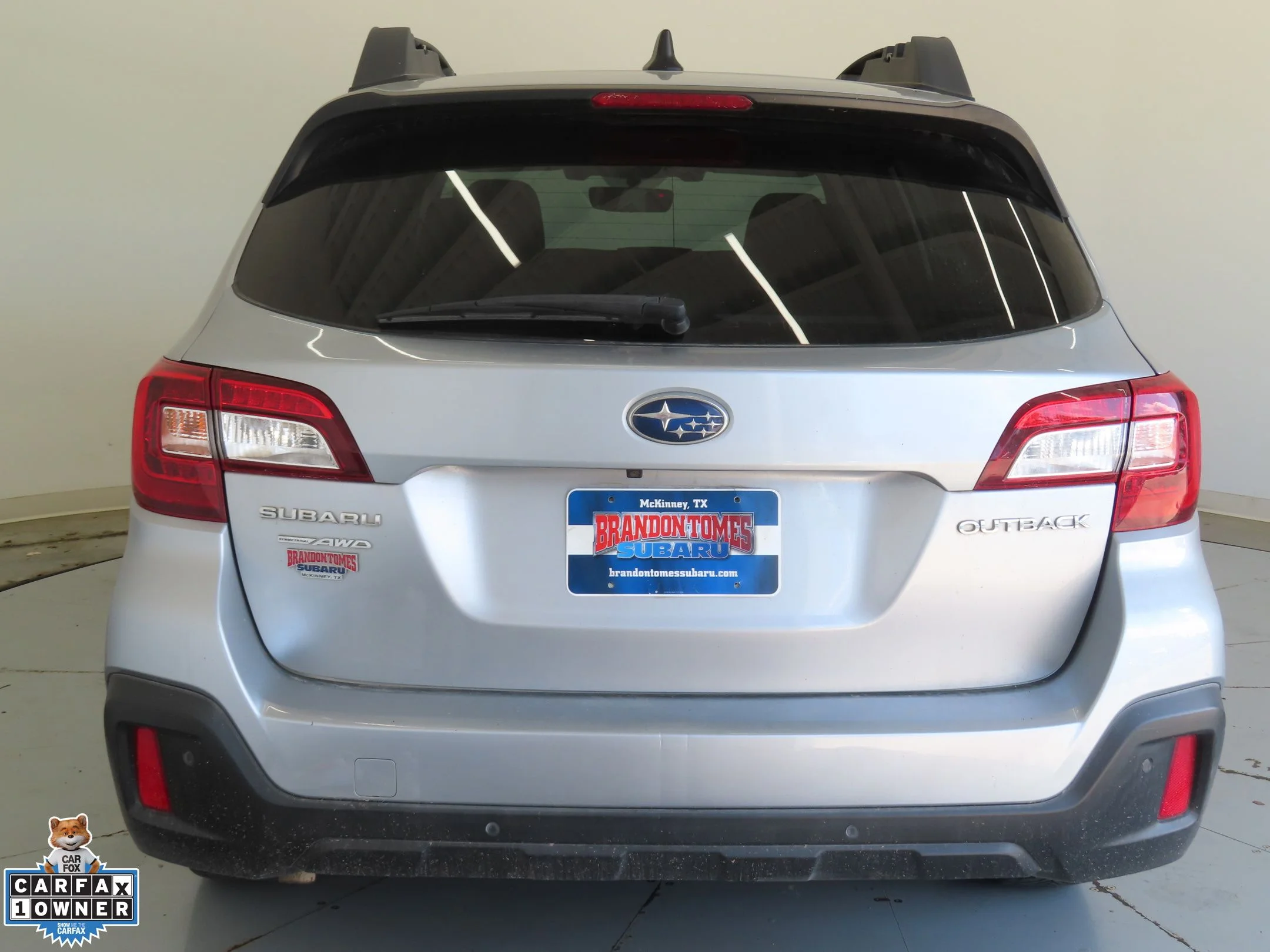 Used 2019 Silver Subaru 2.5i image 4