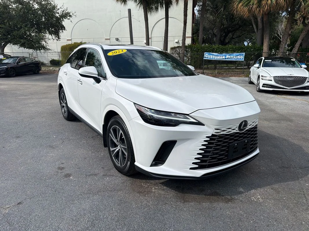 Used 2024 White Lexus Premium image 7