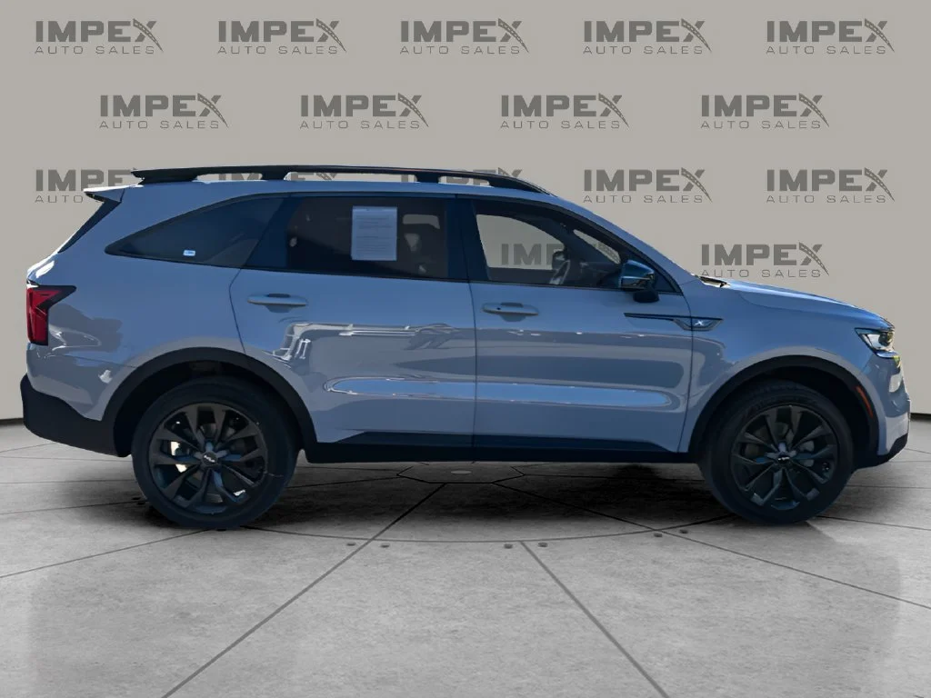 Used 2022 Gray Kia X-Line EX image 6