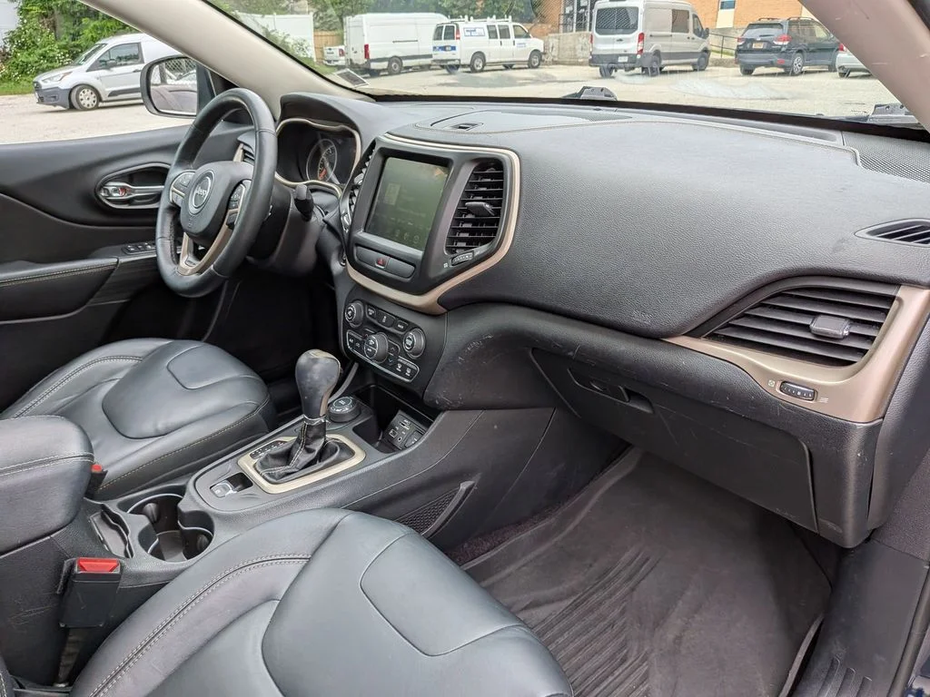 Used 2016 Blue Jeep Limited image 26