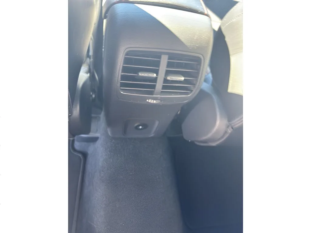 Used 2025 Agate Black Metallic Ford ST-Line image 14