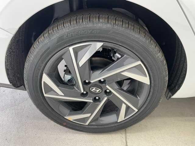 2025 Hyundai Elantra Blue - Photo 11
