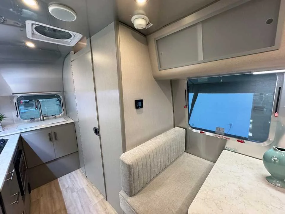 Used 2026 SILVER AIRSTREAM  image 13