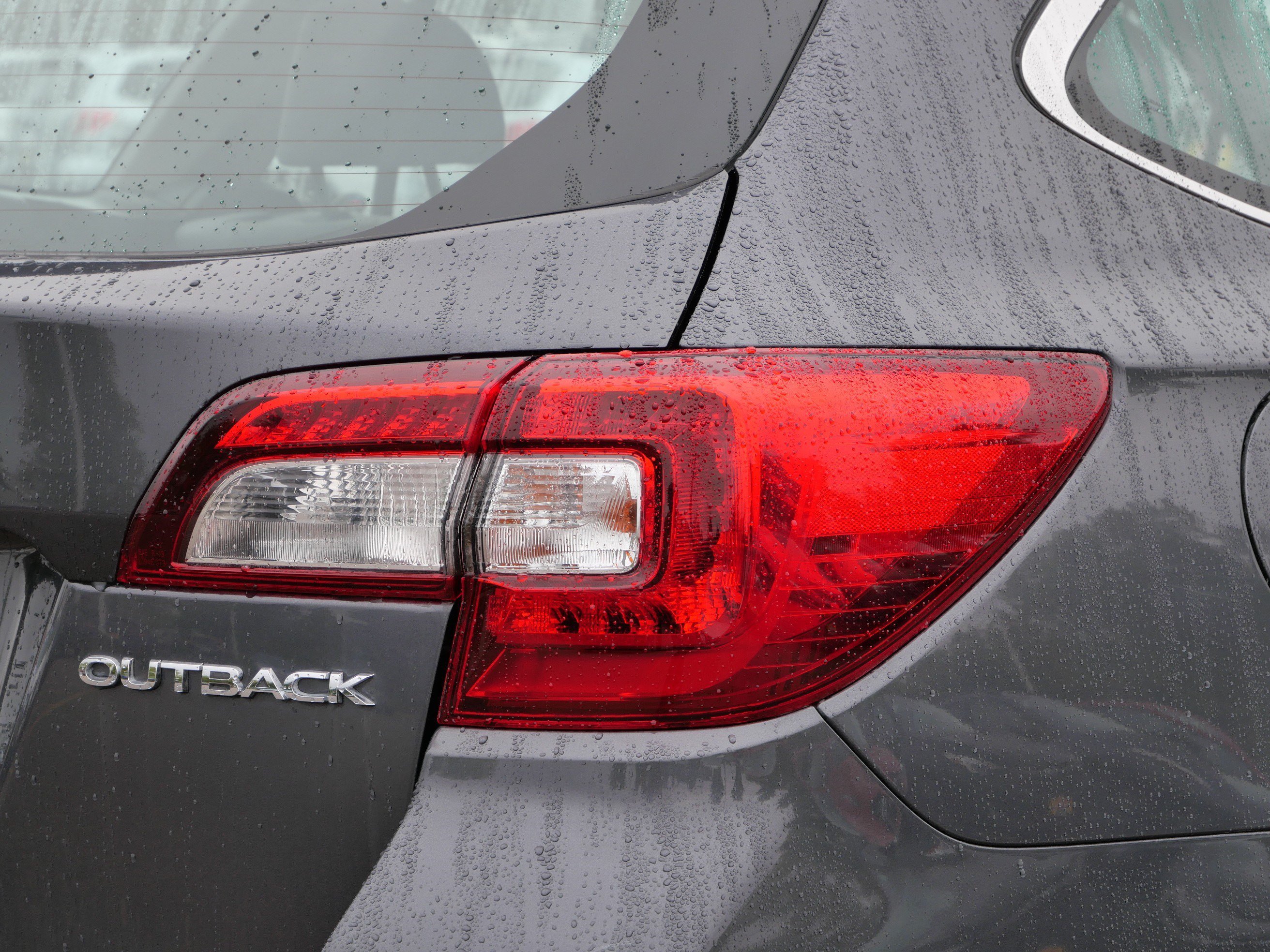 Used 2019 Magnetite Gray Metallic Subaru WGN 2.5I image 17
