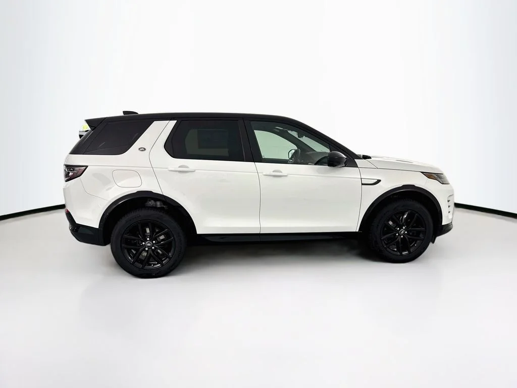 New 2026 Fuji White Land Rover Landmark image 4