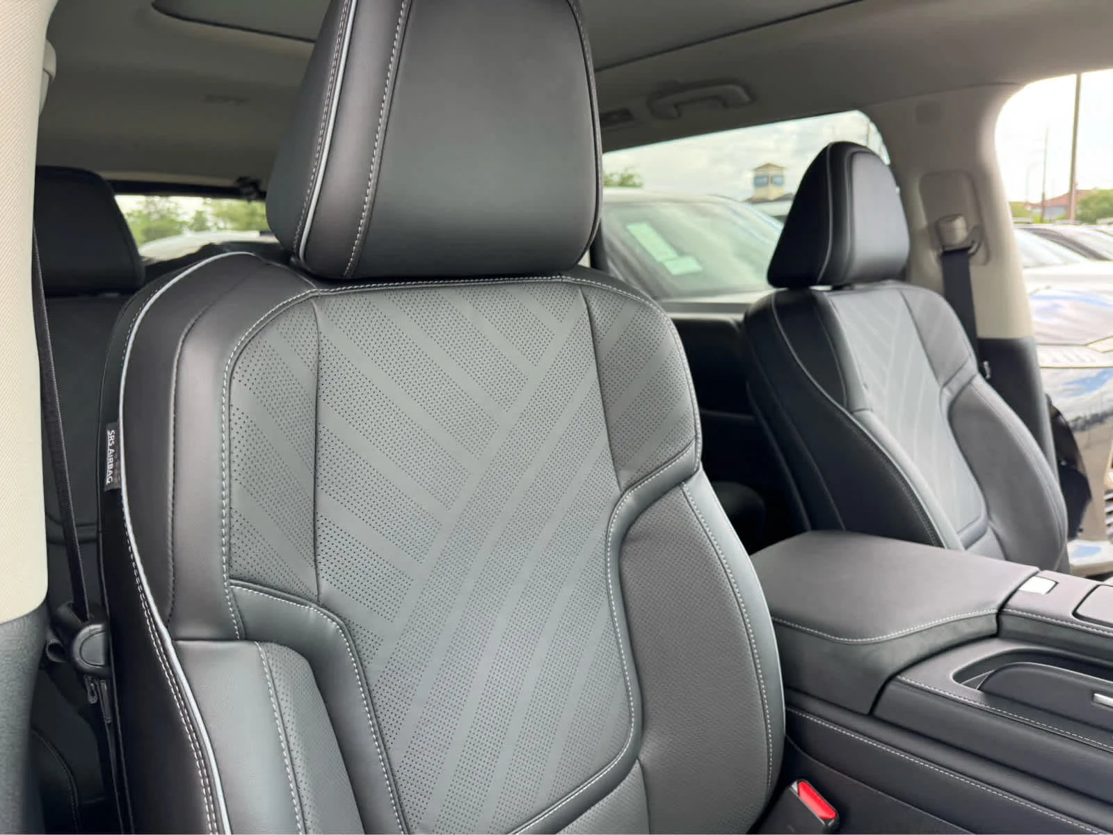 Certified Used 2026 Dynamic Metal INFINITI LUXE image 13