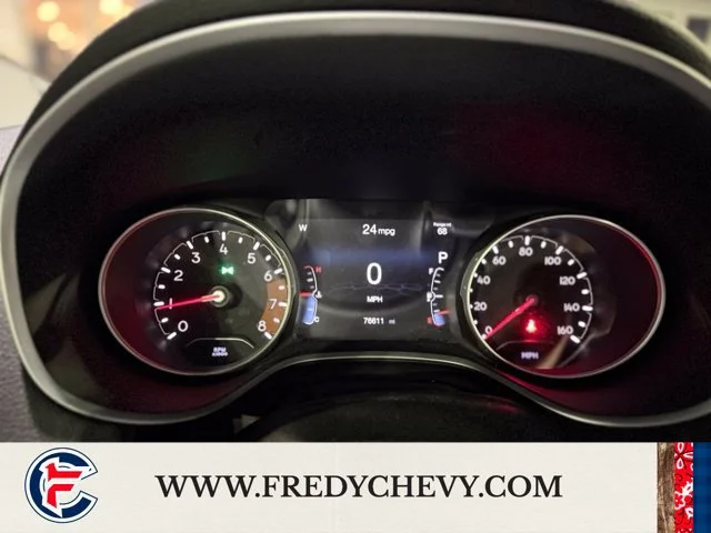 Used 2019 Gray Jeep Limited 4x4 image 10