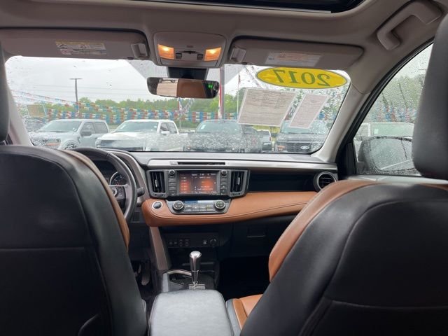 Used 2017 Gray Toyota Platinum image 14