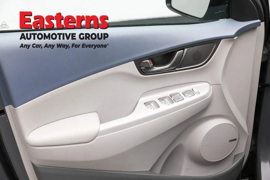 Used 2021 Gray Hyundai Ultimate image 13