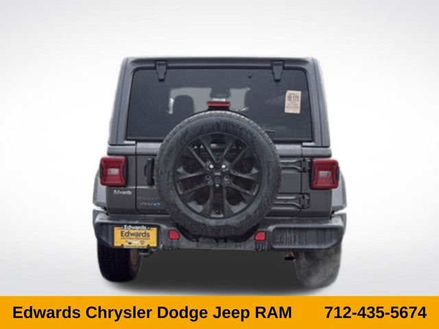 Used 2025 Gray Jeep Sahara 4xe image 6