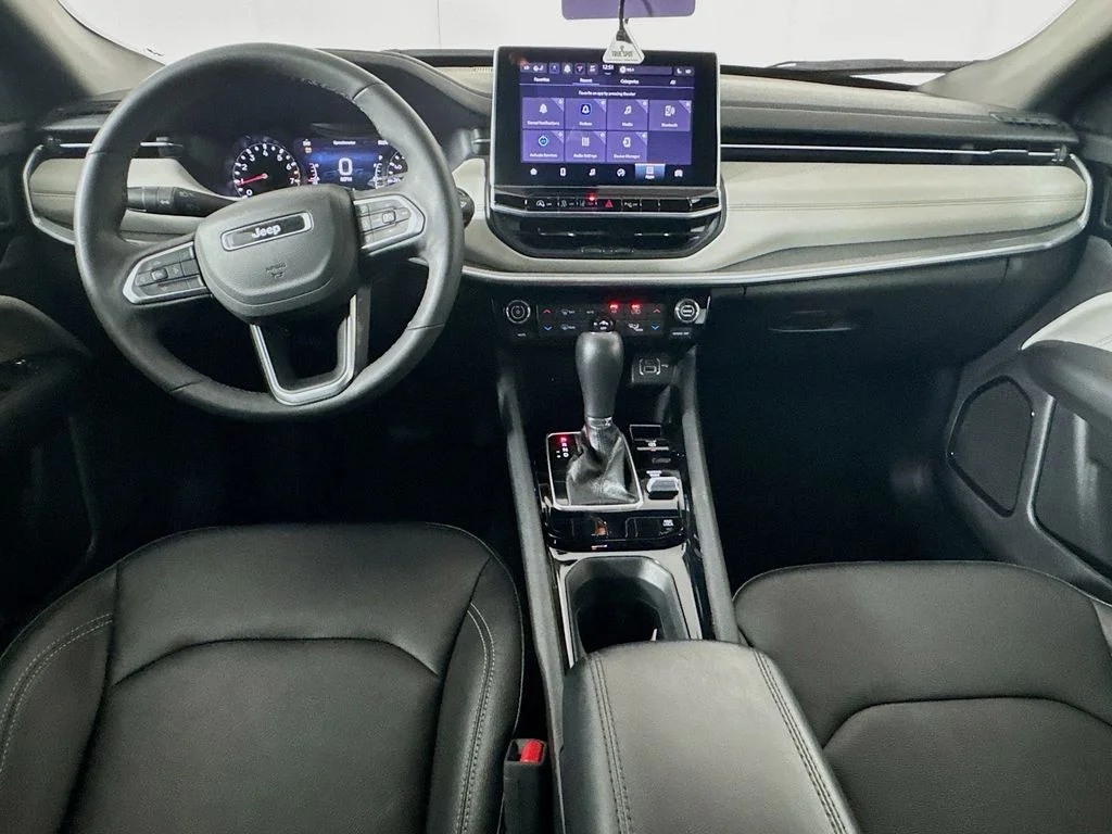 2025 Jeep Compass Limited - Photo 24