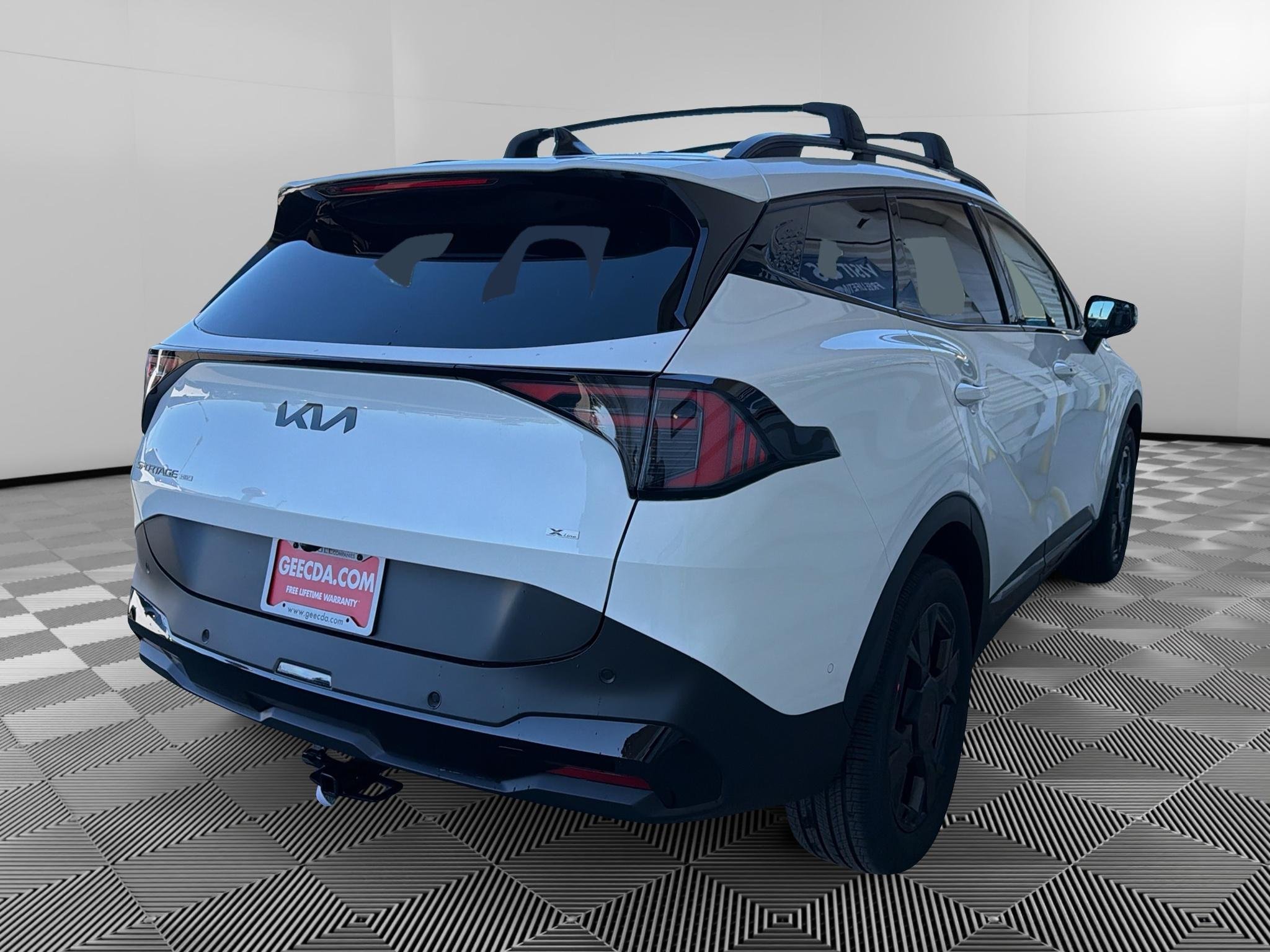 New 2027 Snow White Pearl Kia X-Line image 4