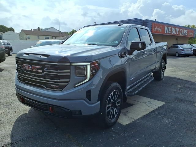 Used 2025 Gray GMC AT4 image 8