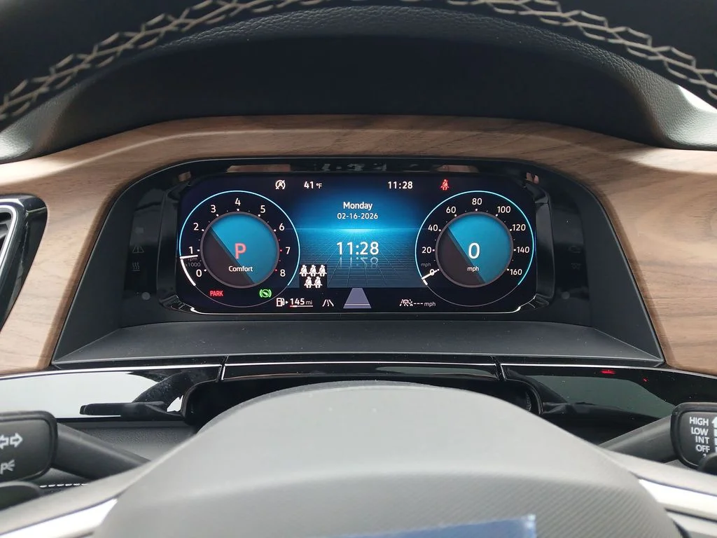 New 2026 Black Volkswagen 2.0T SE w/Technology image 15