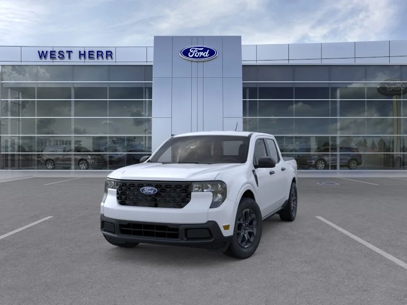 New 2025 Space White Metallic Ford XLT image 2