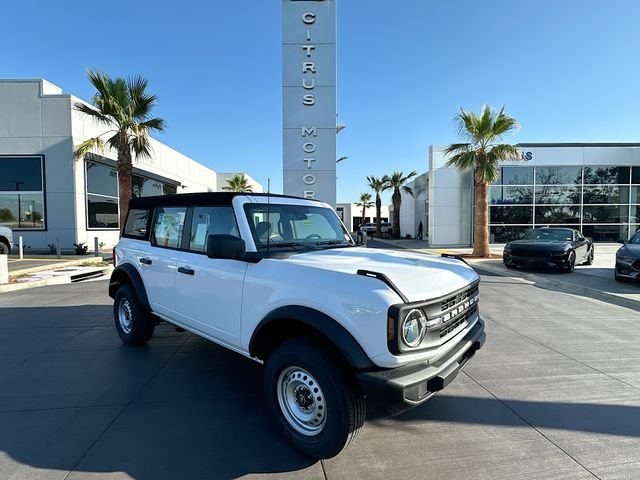 2025 Ford Bronco Base 4x4's photo
