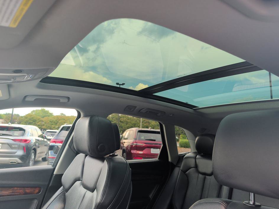 Used 2018 Ibis White Audi Premium Plus image 27