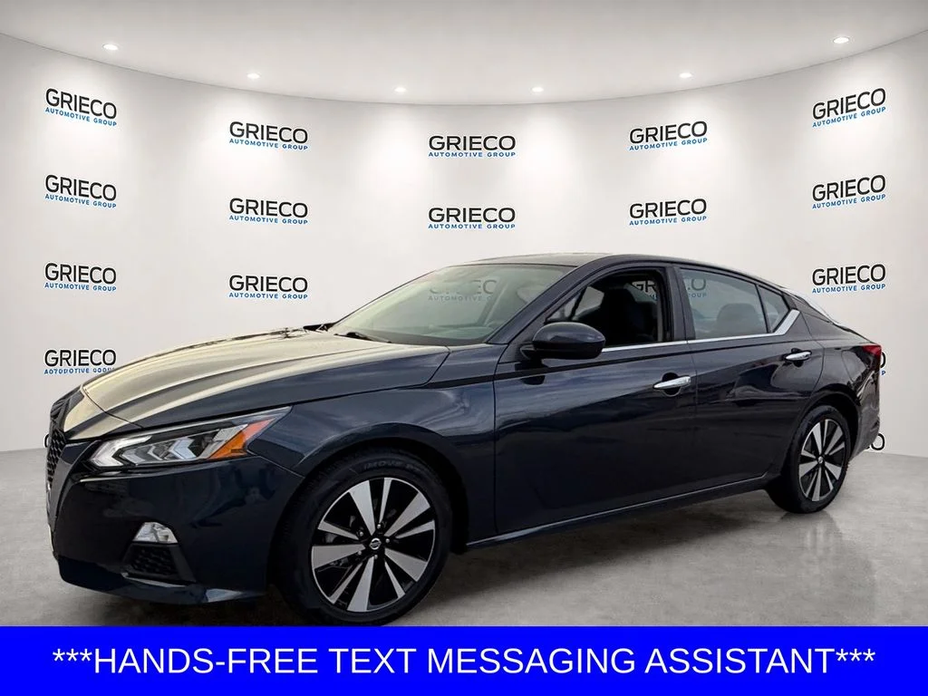 Used 2021 Blue Nissan 2.5 SV image 3