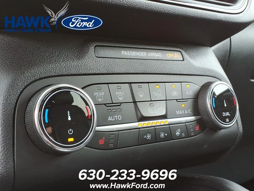 Used 2025 Silver Metallic Ford ST-Line Select image 13