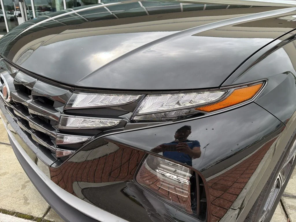 Used 2023 Black Hyundai SEL Convenience image 11