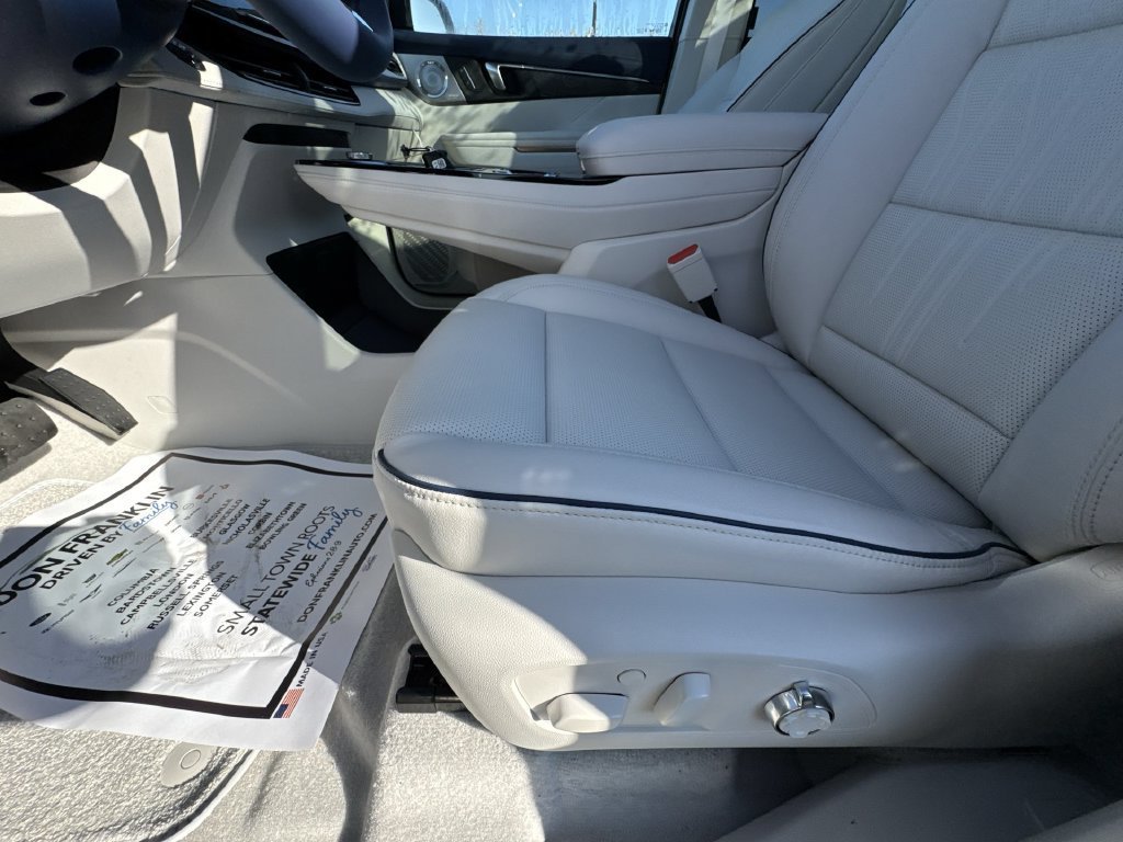 New 2026 Moonstone Gray Metallic Buick Avenir image 12