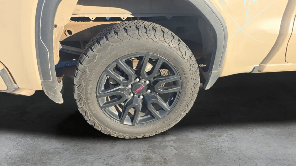 Used 2022 Beige GMC Elevation image 22