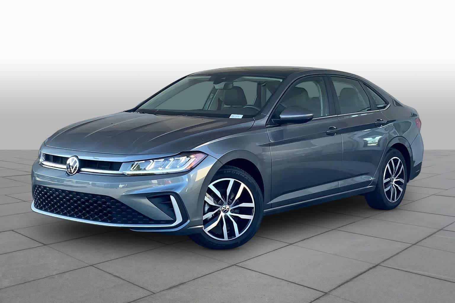 Pre-Owned 2025 Volkswagen Jetta SE