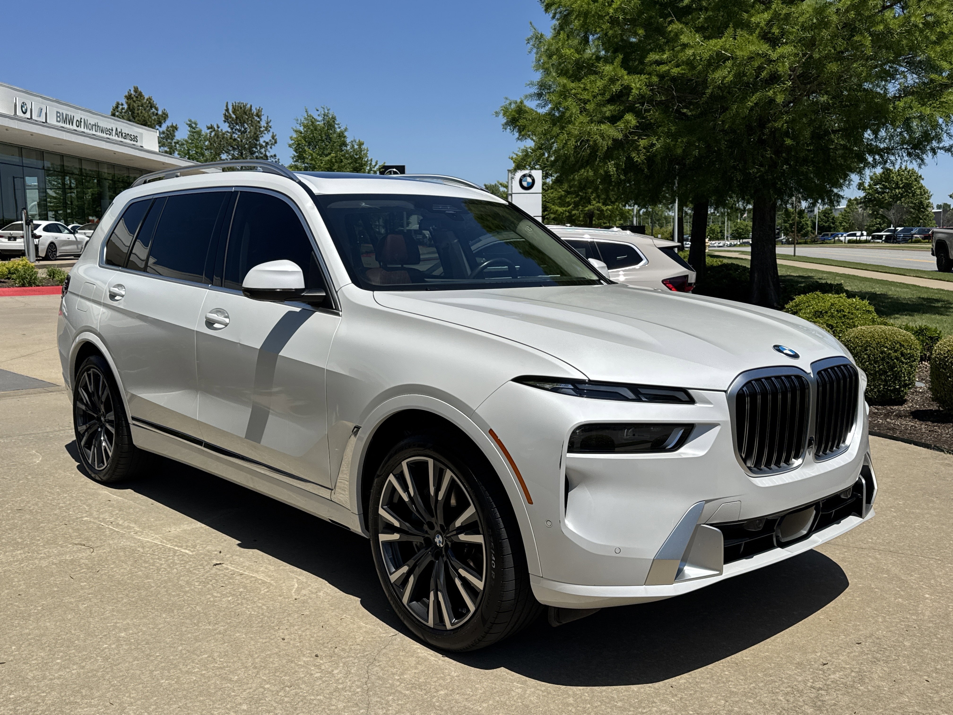Certified Used 2023 Mineral White Metallic BMW xDrive40i image 6