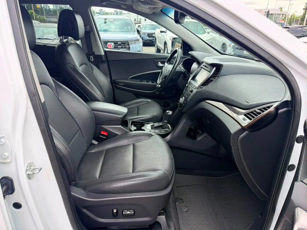 Used 2017  Hyundai AWD 2.0T Ultimate Dilawri Certified   Local BC   R image 15