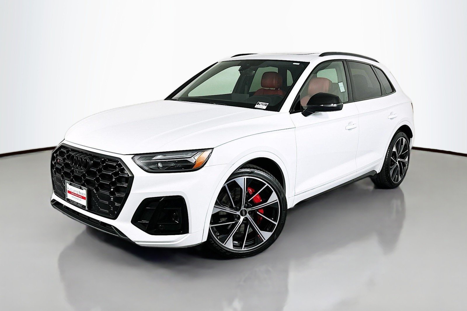 2024 Audi SQ5 Premium Plus's photo