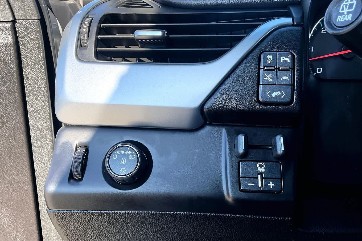 Used 2016 SILVER ICE METALLIC Chevrolet LTZ image 36