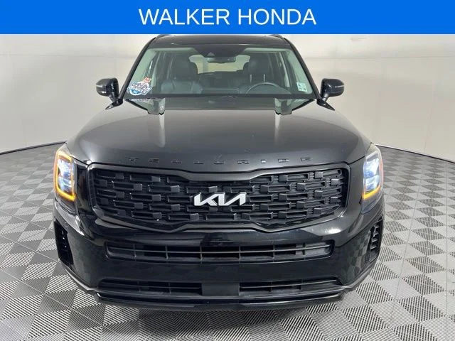 Used 2022 Black Kia EX image 2