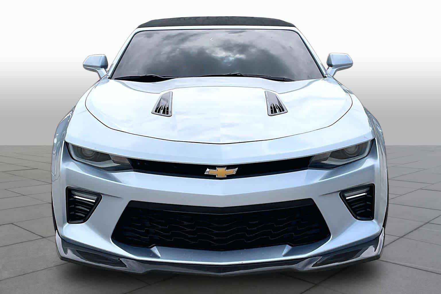 Used 2018 Arctic Blue Metallic Chevrolet 2SS image 4