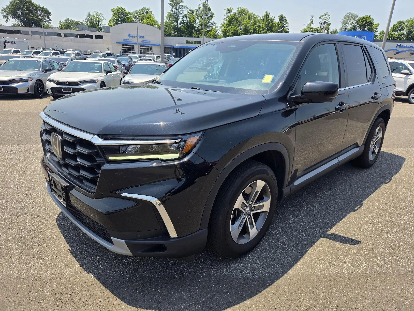 Used 2023  Honda EX-L image 3