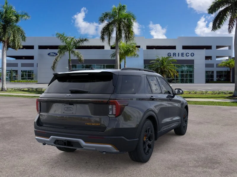 New 2026 Agate Black Metallic Ford Tremor® image 30
