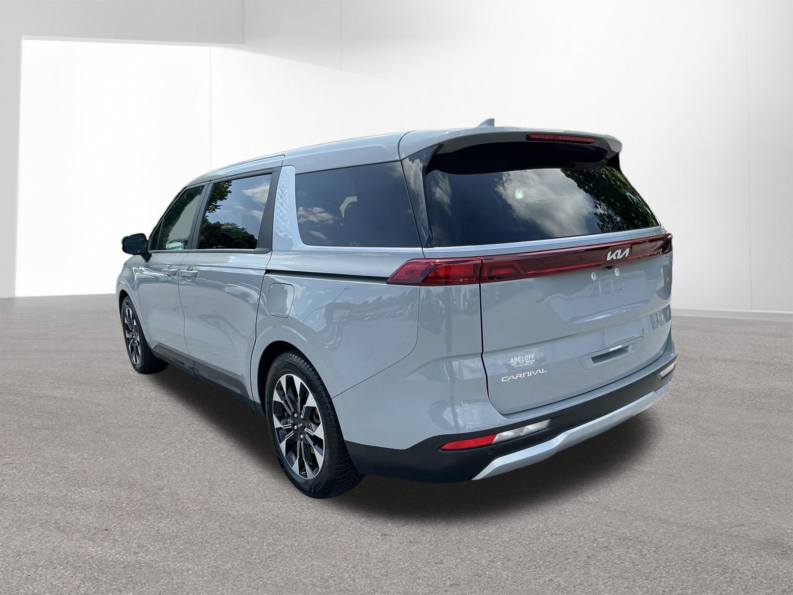 Certified Used 2024 Ceramic Silver Kia EX image 9