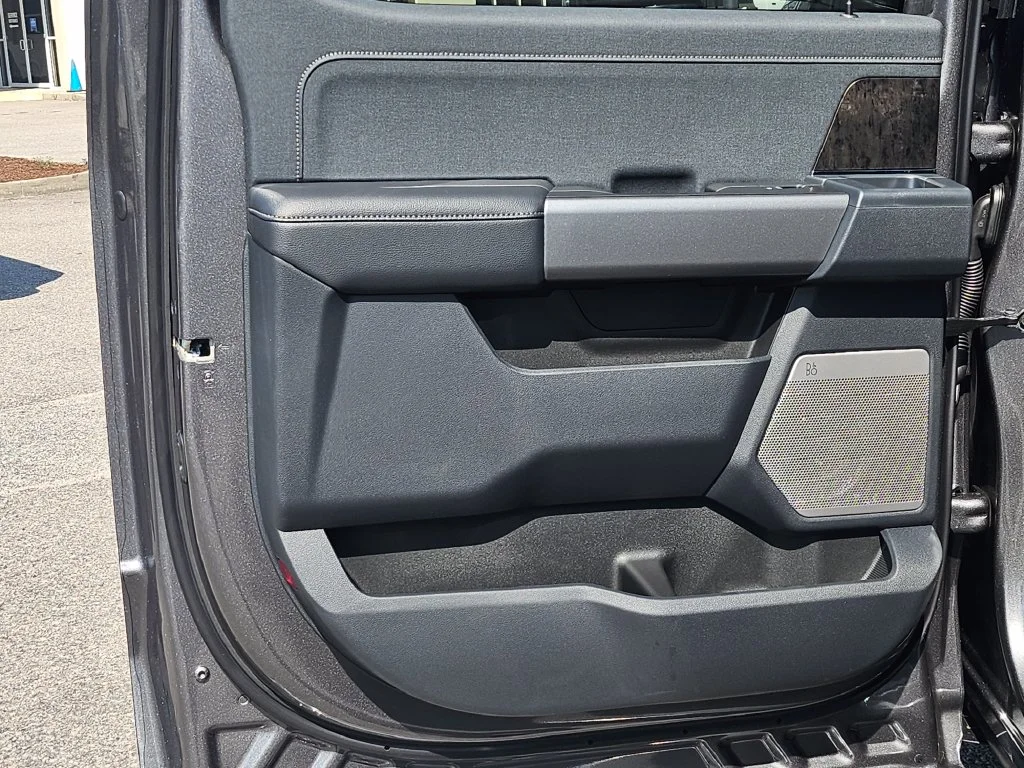New 2026 Carbonized Gray Metallic Ford F-250® Lariat® image 38