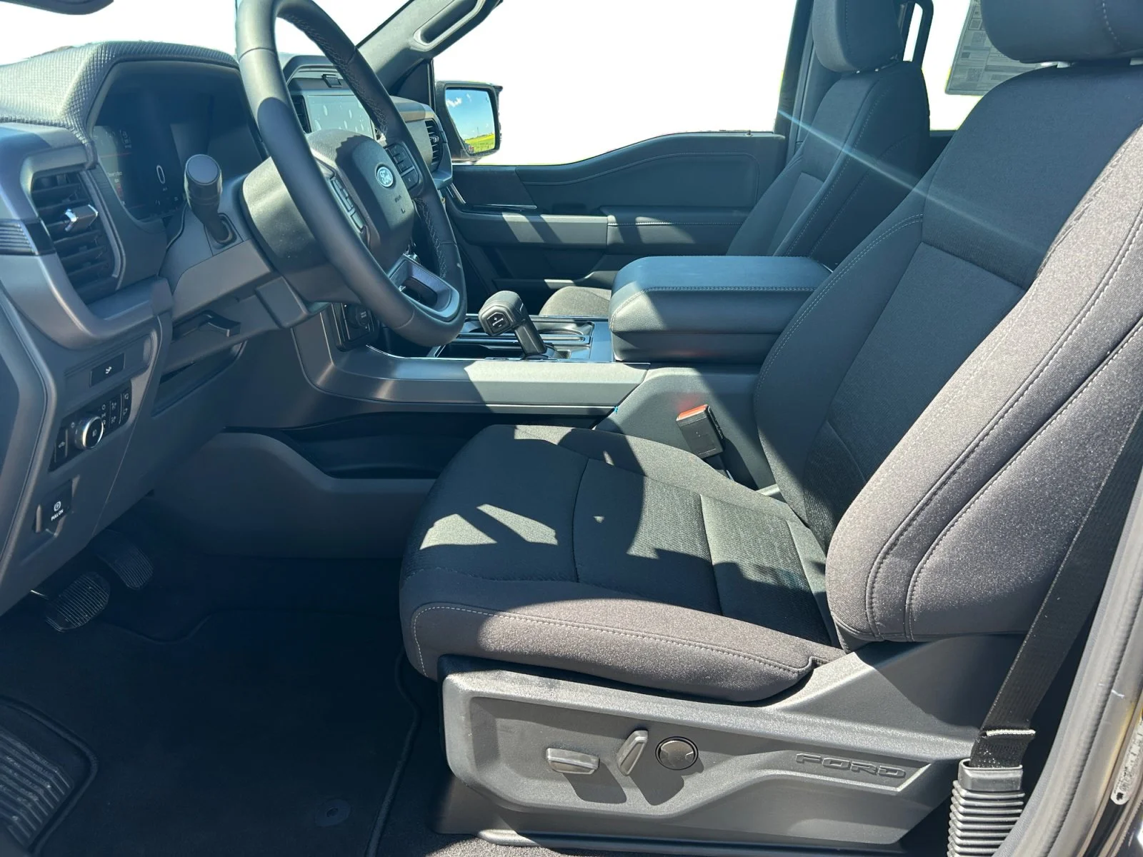 New 2026 Agate Black Metallic Ford XLT image 14
